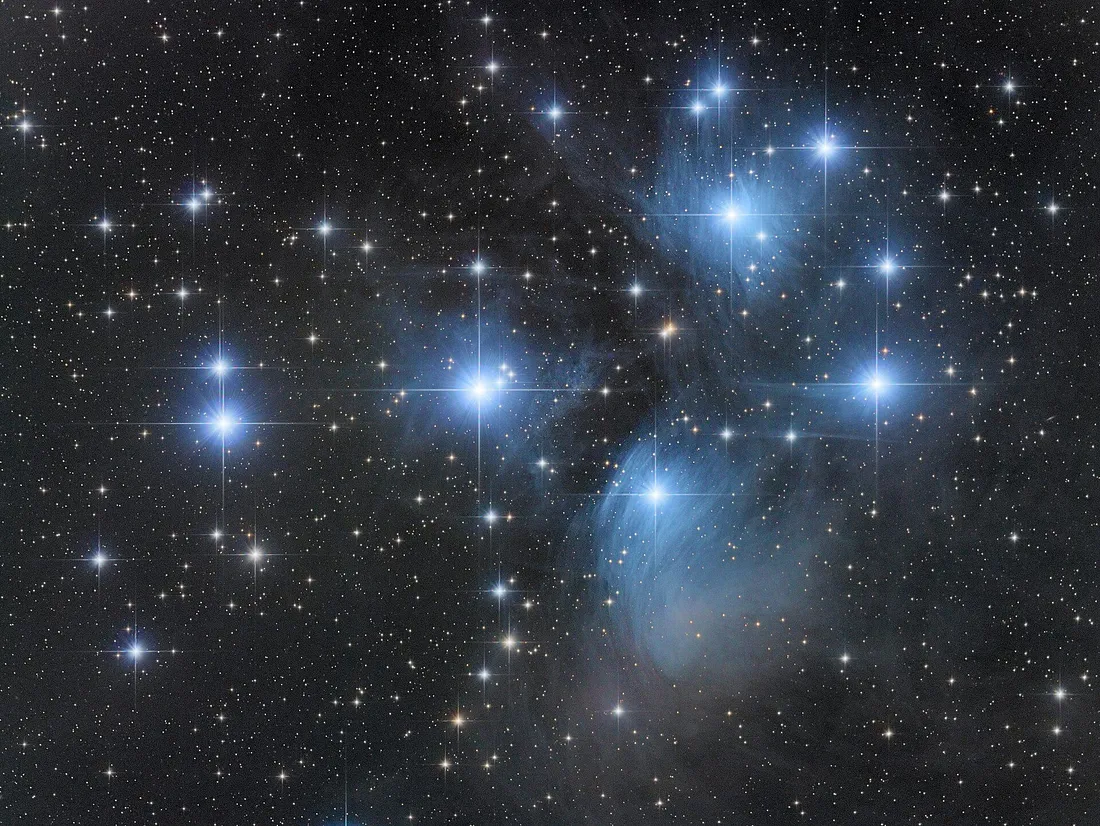 Плеяды, запечатленные