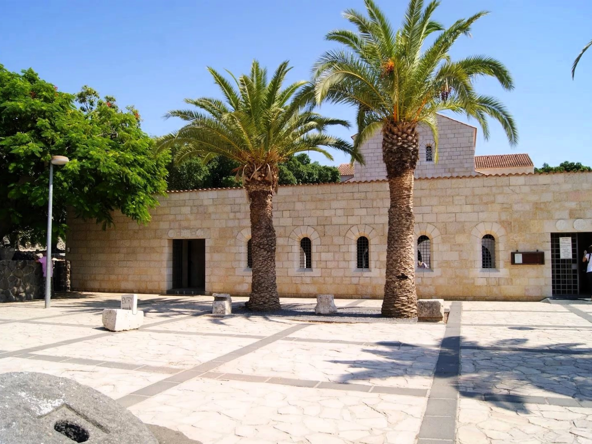 Церковь Умножения Хлебов и Рыб в Табхе, Израиль