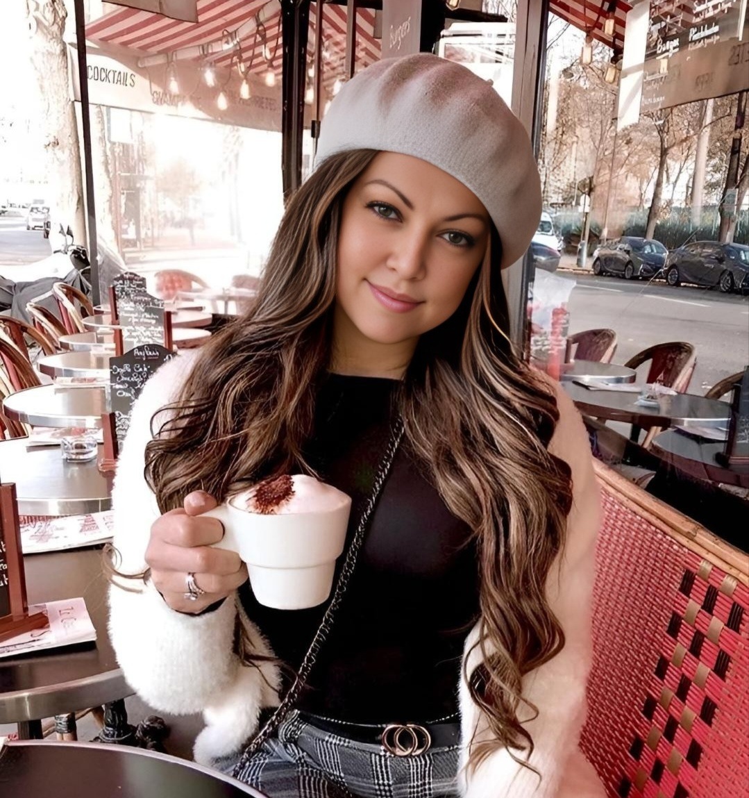 Автор рассказа и канала, Татьяна.