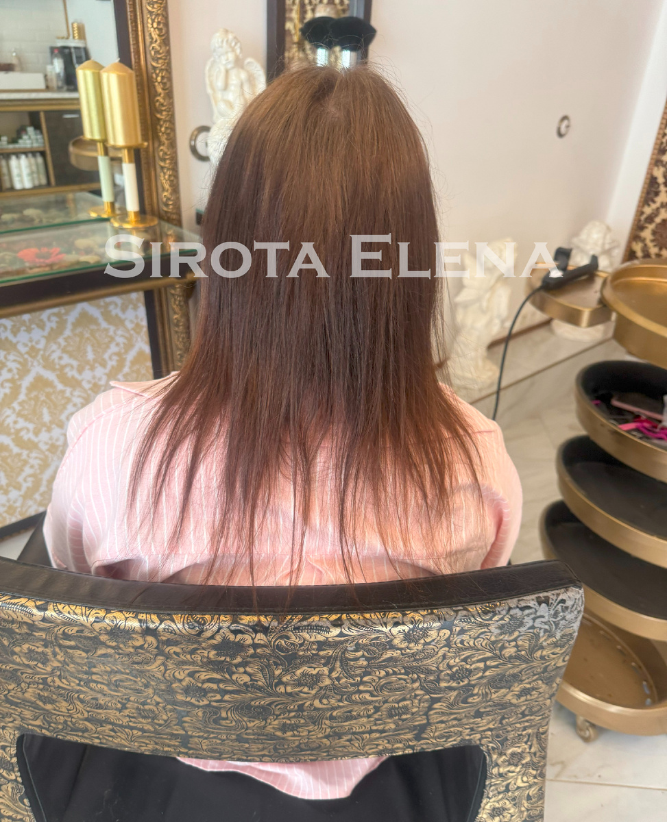 Именно с такими волосами в первый раз в жизни приходят ко мне многие славянские красавицы.