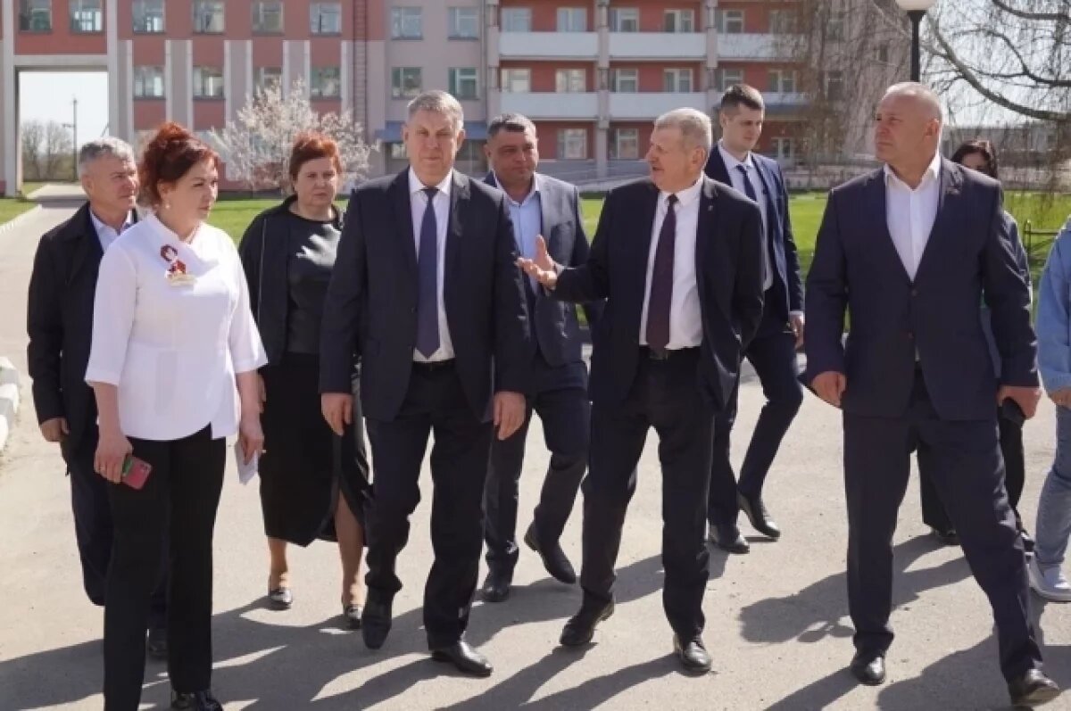    Брянский губернатор проинспектировал ход работ на социальных объектах
