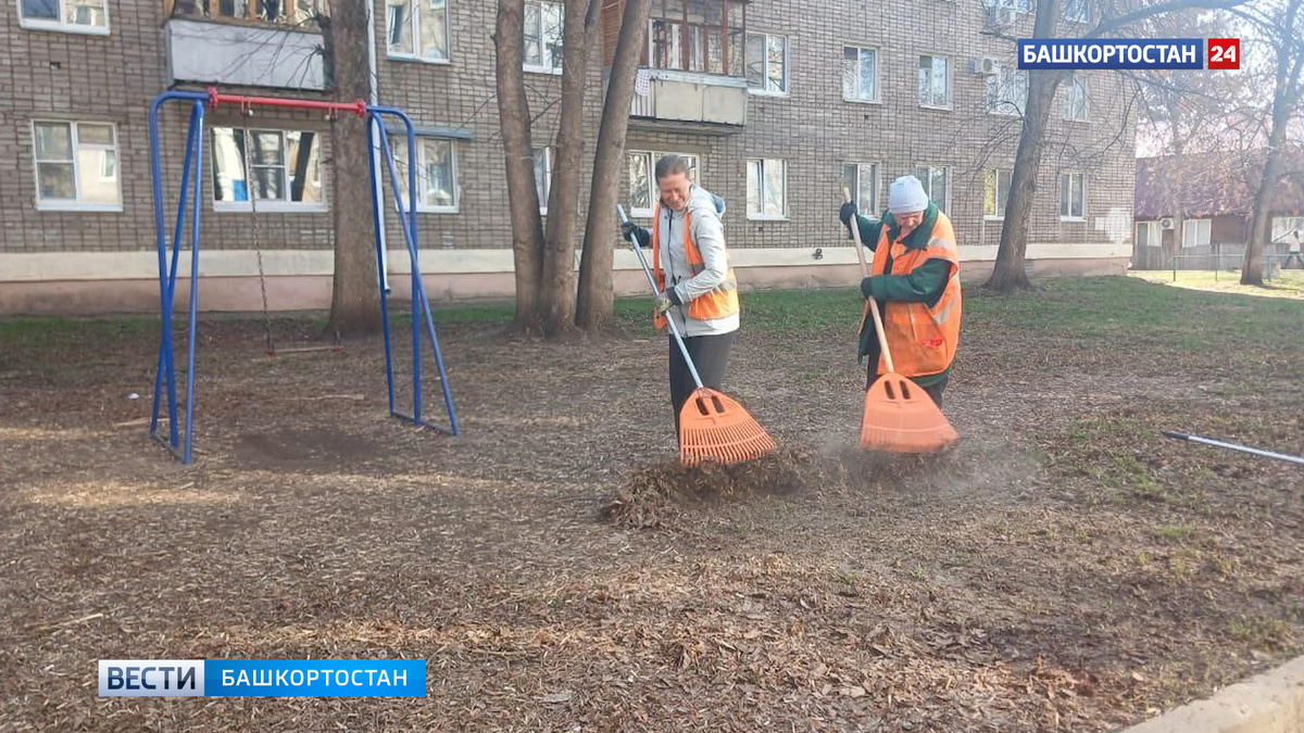    В Уфе стартовал большой общегородской субботник