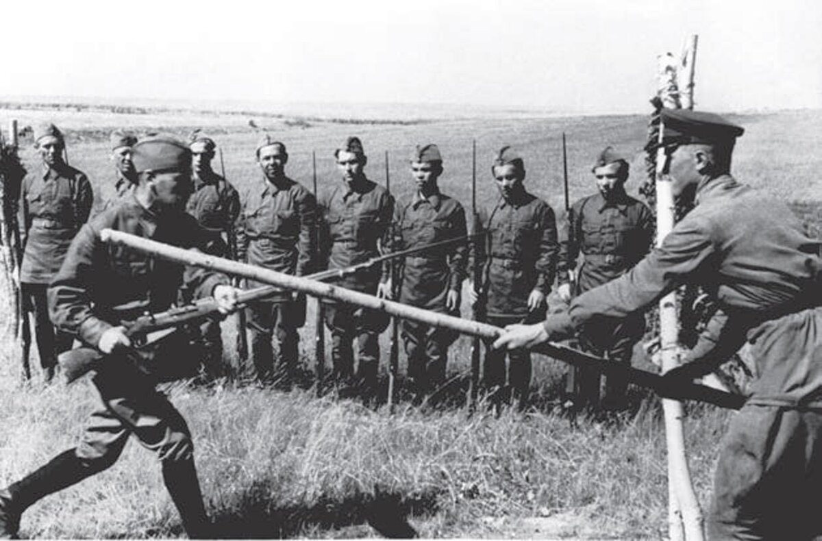 Подготовка ополченцев 1-й Московской дивизии ополчения