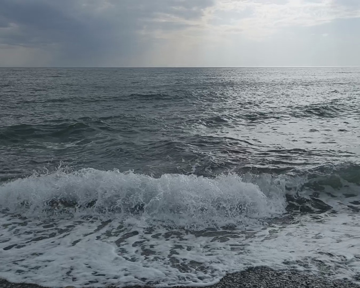 Адлер, пляж "Чайка", апрель 2025 г.