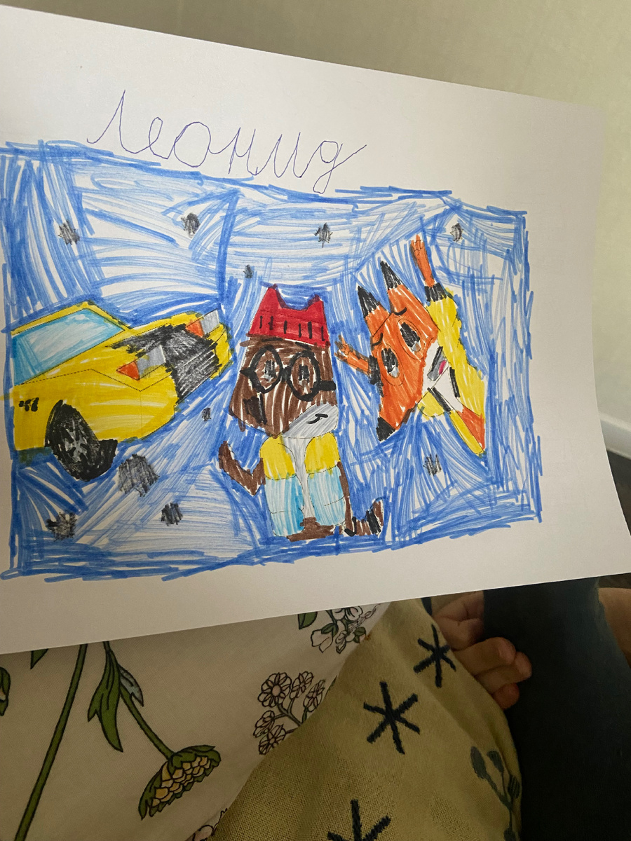 Среди тысяч раскрасок машин иногда всплывают не только машины