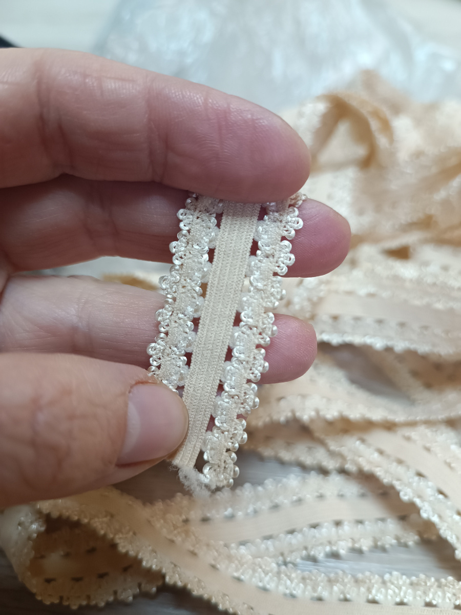 Вот центр идеально подходит. А то, что по бокам - совсем лишнее🙈