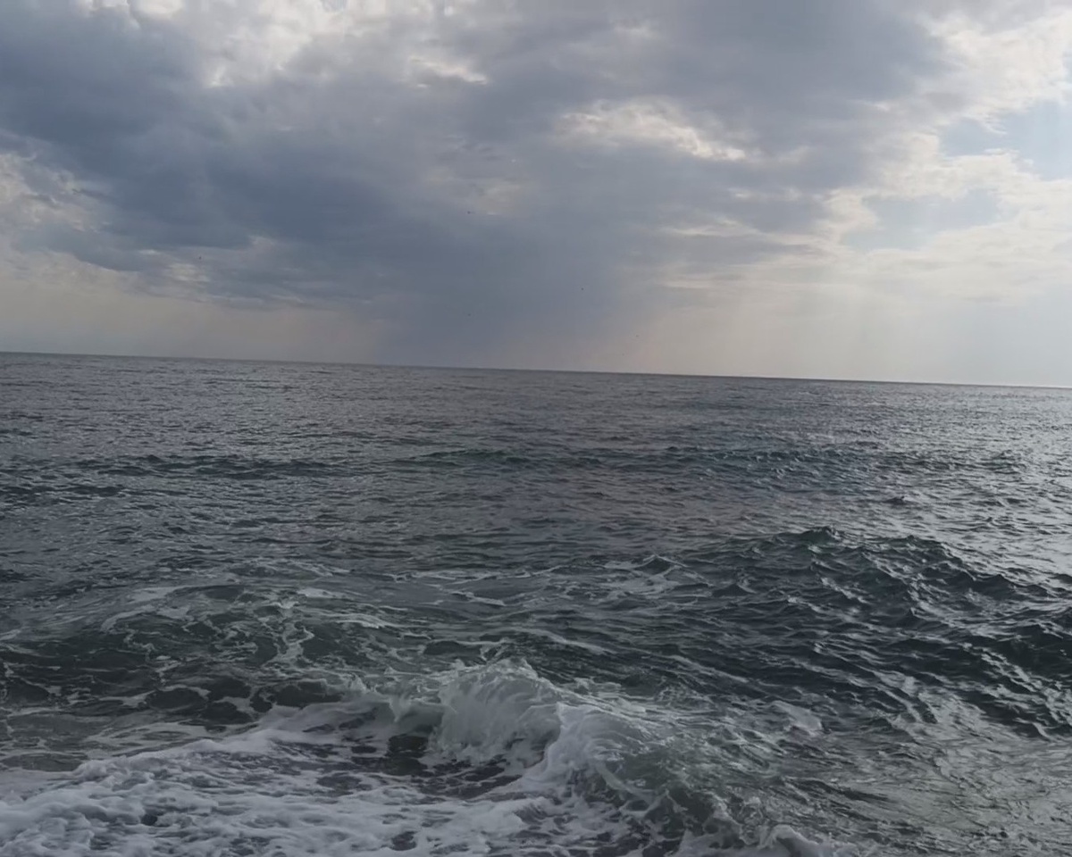 Адлер, пляж санатория "Южное взморье", апрель 2025 г