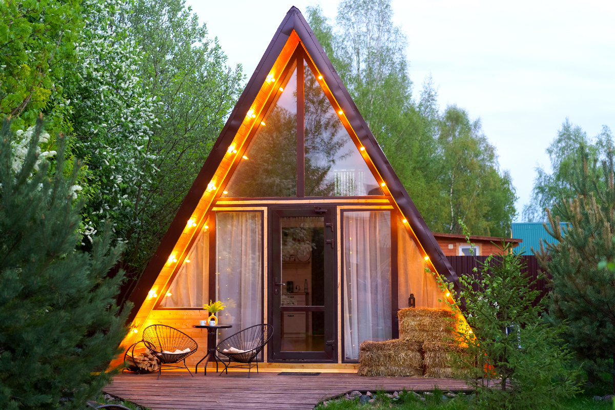 Треугольный домик для отдыха в Подмосковье