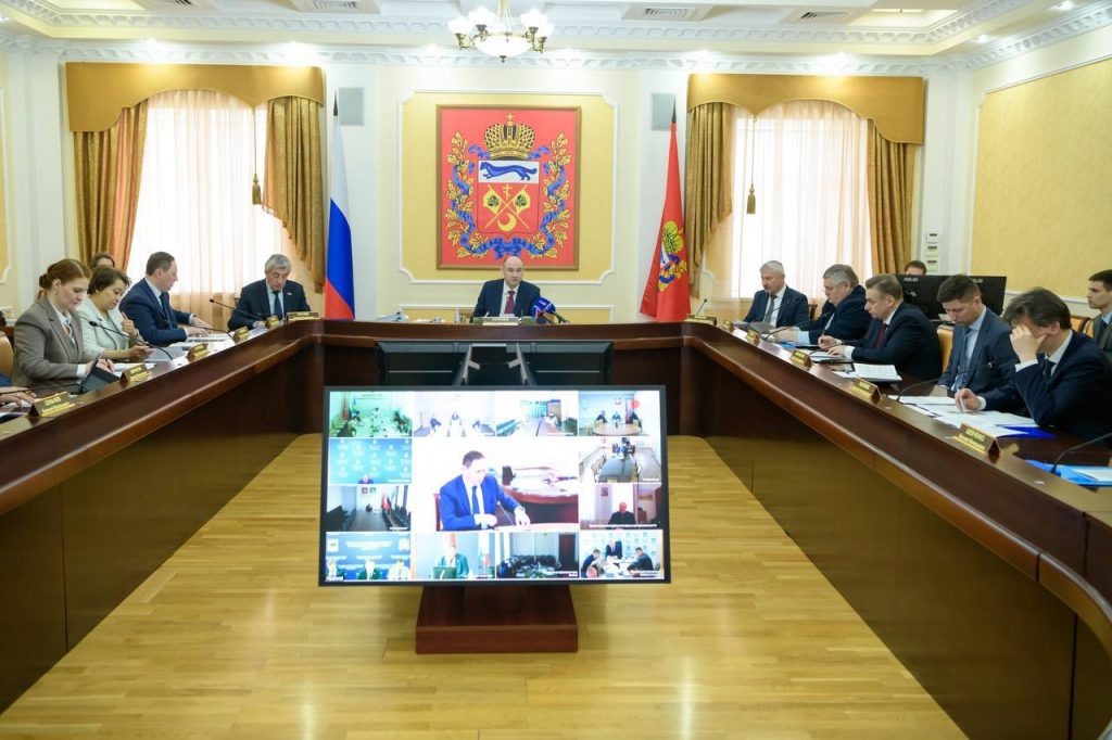    Евгений Солнцев рассказал о решениях, принятых на заседании правительства Оренбуржья Оренбуржье