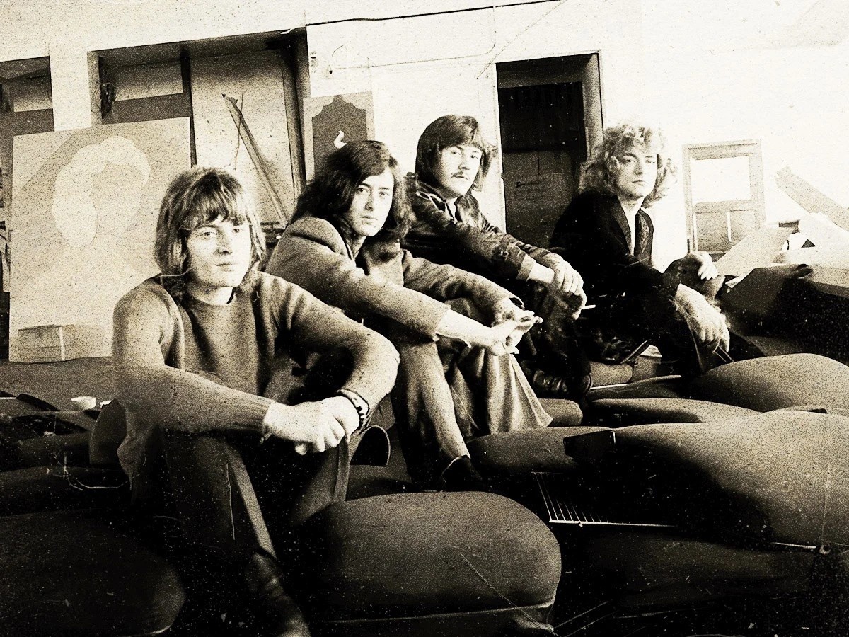 Лестница, на которой была исполнена композиция Led Zeppelin "When The Levee Breaks"