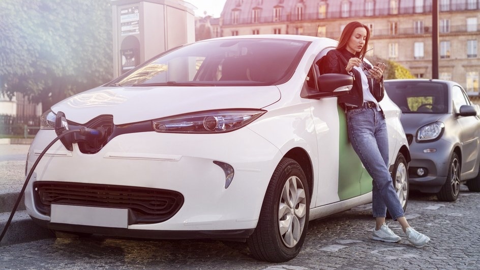 Зарядка электромобиля