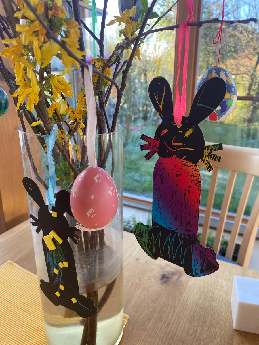 Пасхального зайца в Австрии можно встретить на каждому шагу. В прямом смысле этого слова.