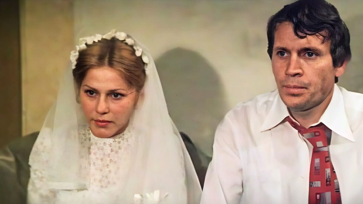 «Молодая жена» — фильм, который в конце 1970-х вызвал неоднозначные оценки критиков, но со временем стал культовым.