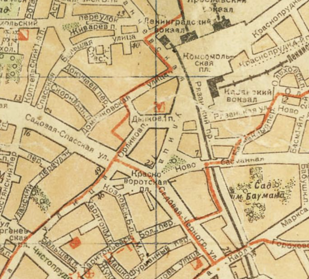 На карте Москвы 1940 года площадь ещё называлась Красноворотской. О переименовании я расскажу в следующем абзаце. С сайта www.retromap.ru.