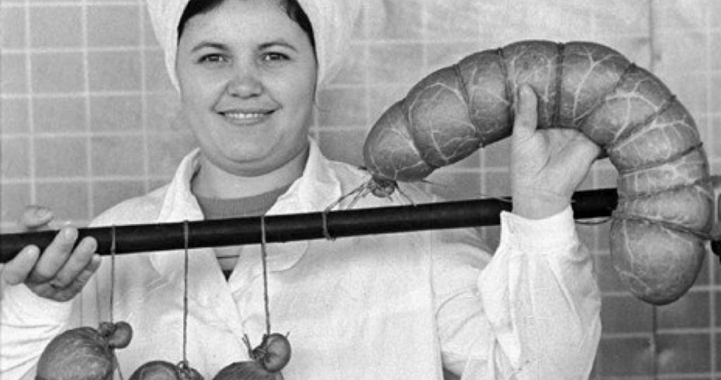 ГОСТ не врёт? Из чего действительно делали колбасу в СССР
