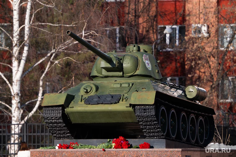 Пермяки собирали деньги на строительство военной техники
Фото: Руслан Яроцкий © URA.RU