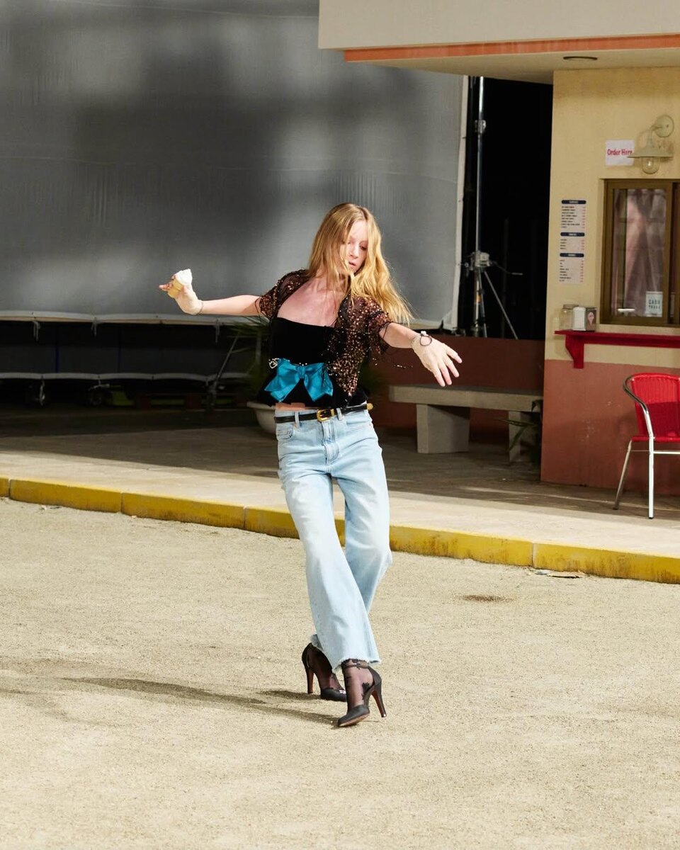 Листайте вправо, чтобы увидеть больше изображений