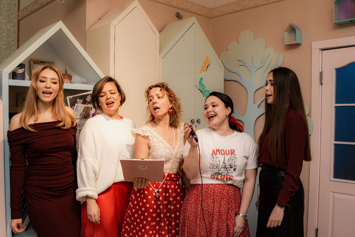 Концерт вокальной студии для мам в клубе Шале в Измайлово