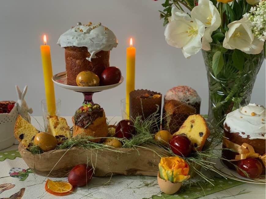 Пасхальные куличи с творогом и изюмом без дрожжей. Фото автора канала