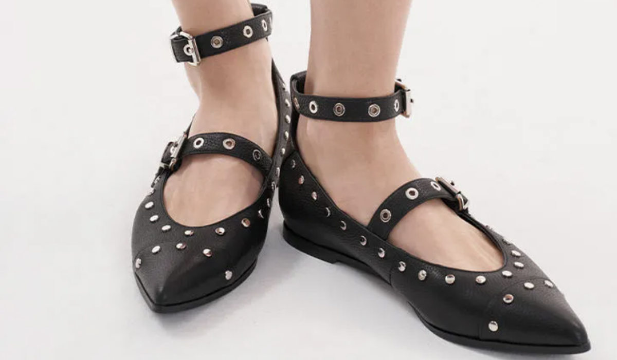     Балетки, мюли или сабо: гид по самой трендовой обуви лета 2025