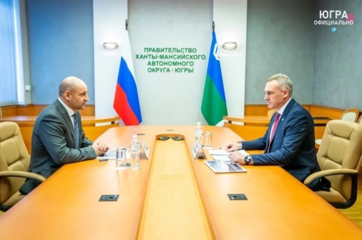    Рабочая встреча Артёма Жоги и Руслана Кухарука.