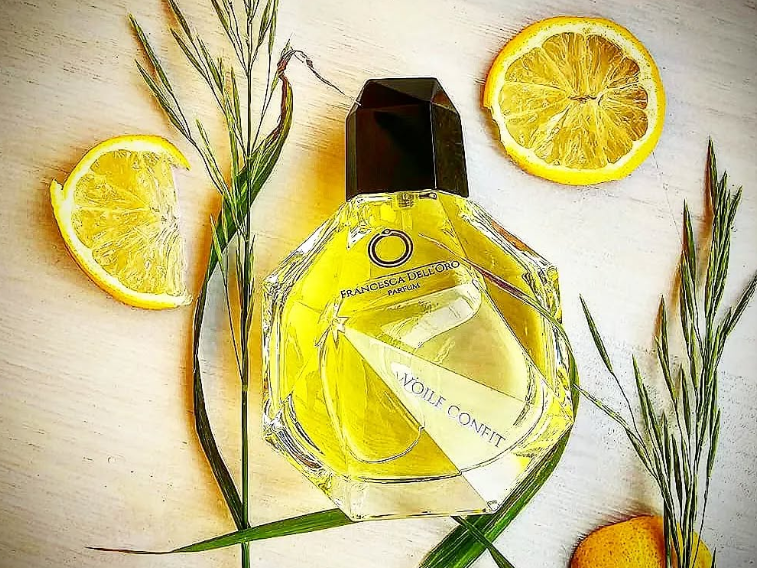 Francesca dell'Oro Voile Confit.