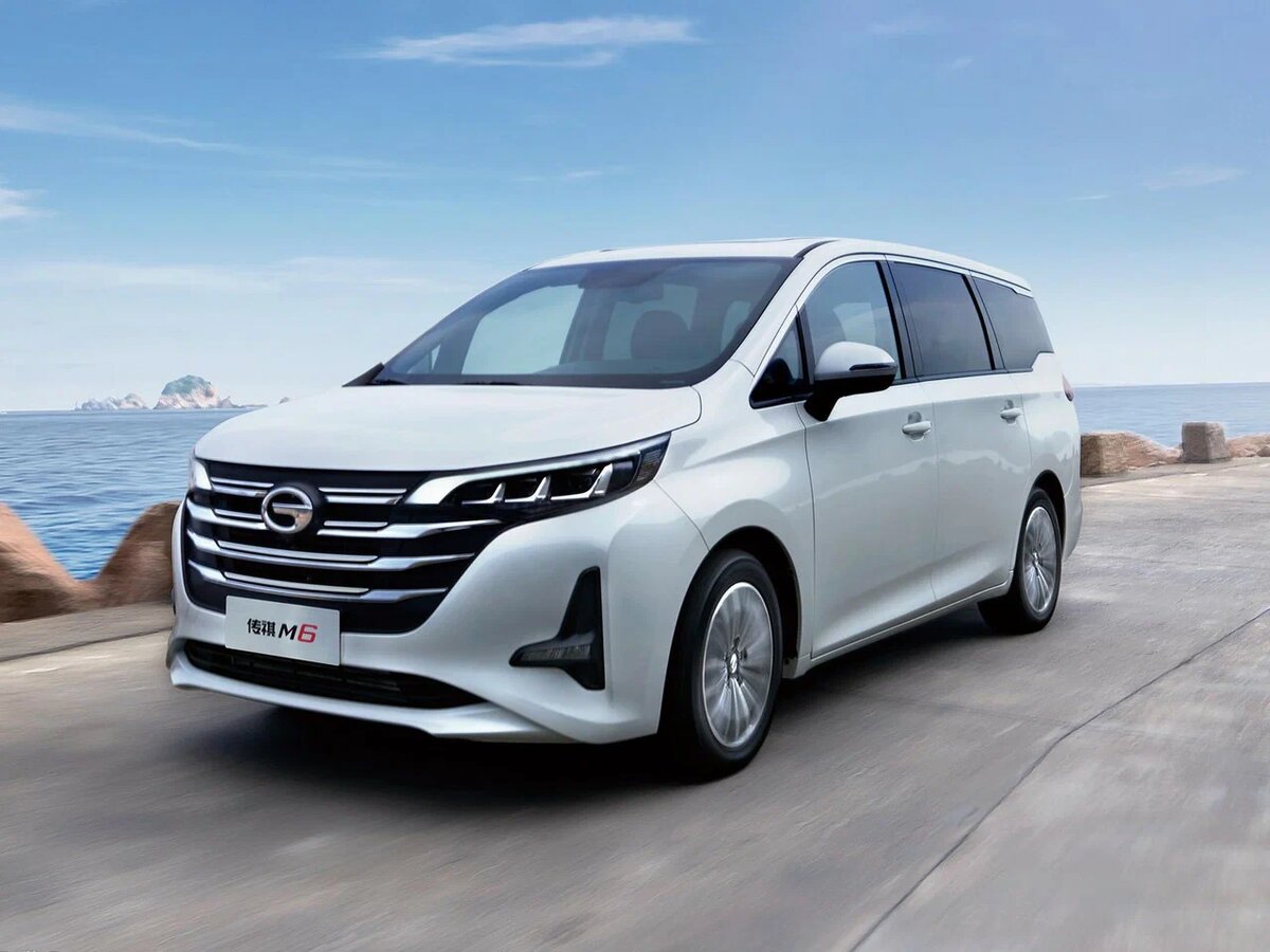 Китайский автопроизводитель GAC Motor продолжает удивлять мировой рынок своими инновационными моделями. Одним из ярких представителей линейки стал компактный кроссовер GAC M6, который сочетает в себе современный дизайн, передовые технологии и доступную цену. В этой статье мы подробно расскажем о характеристиках, особенностях и преимуществах этой модели.