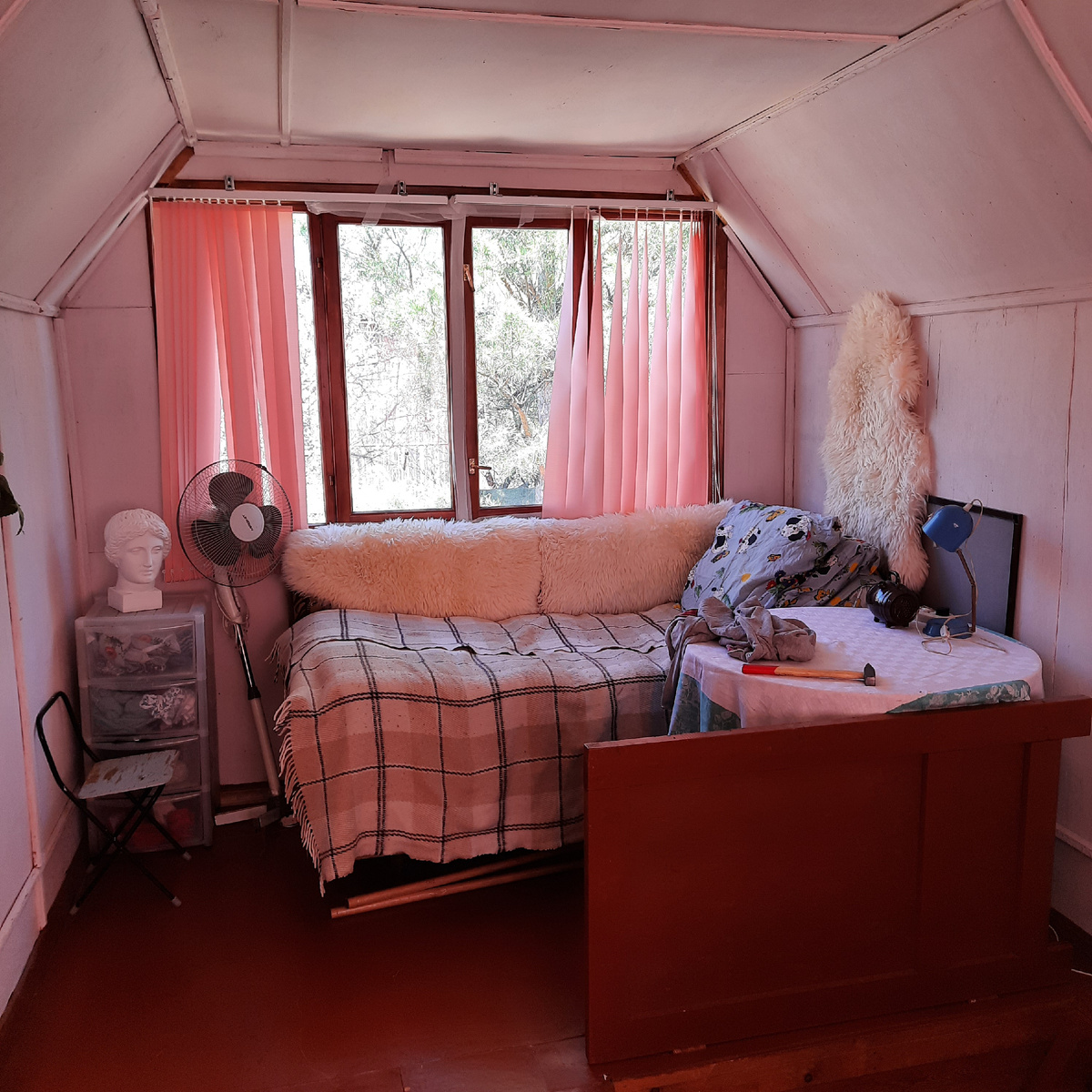 Даже 2 этаж,почти готов, на майские друзья собираются в гости