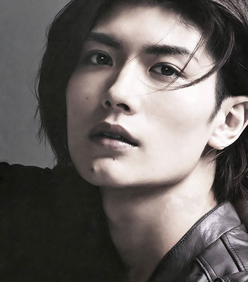 Харума Миура