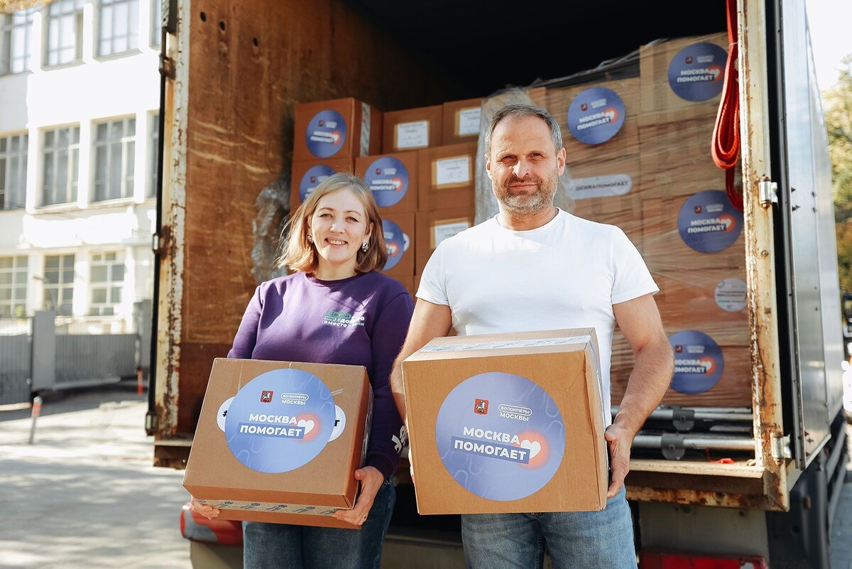    На «Пасхальном даре» начали принимать подарки в «Домиках добра»