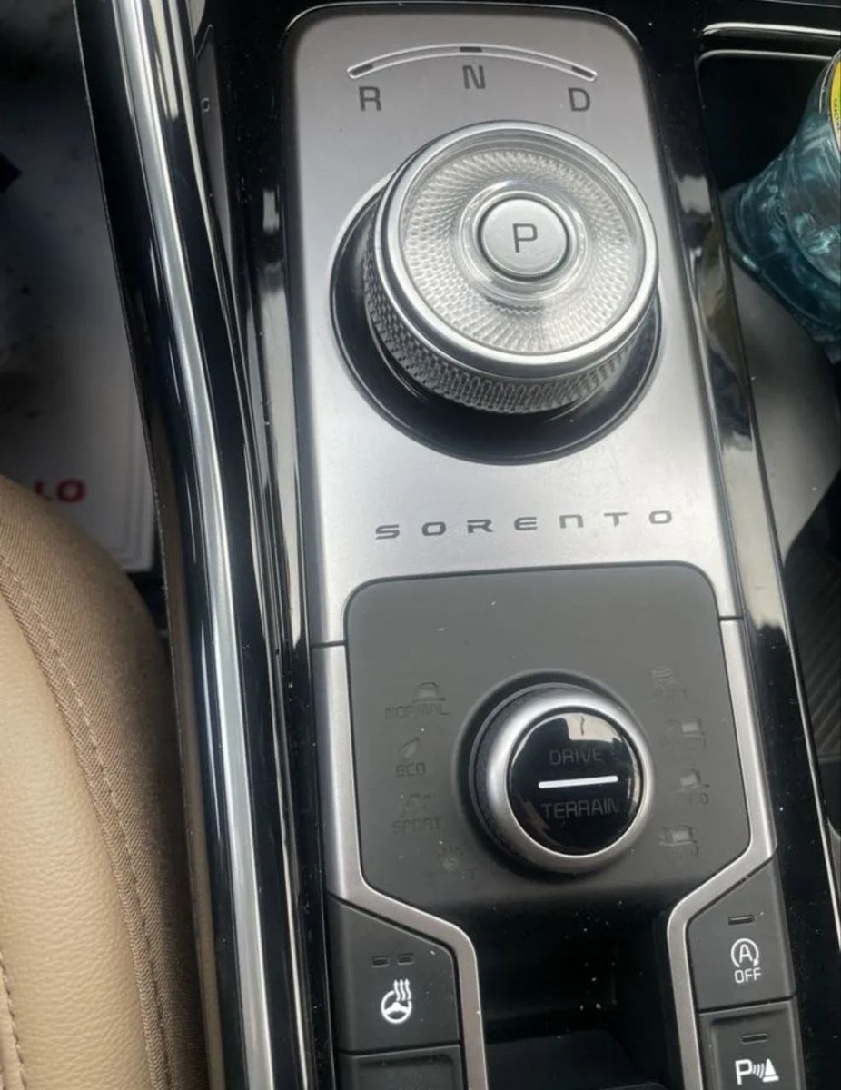 Ленивчик для KIA Sorento 4G MK4 20г.