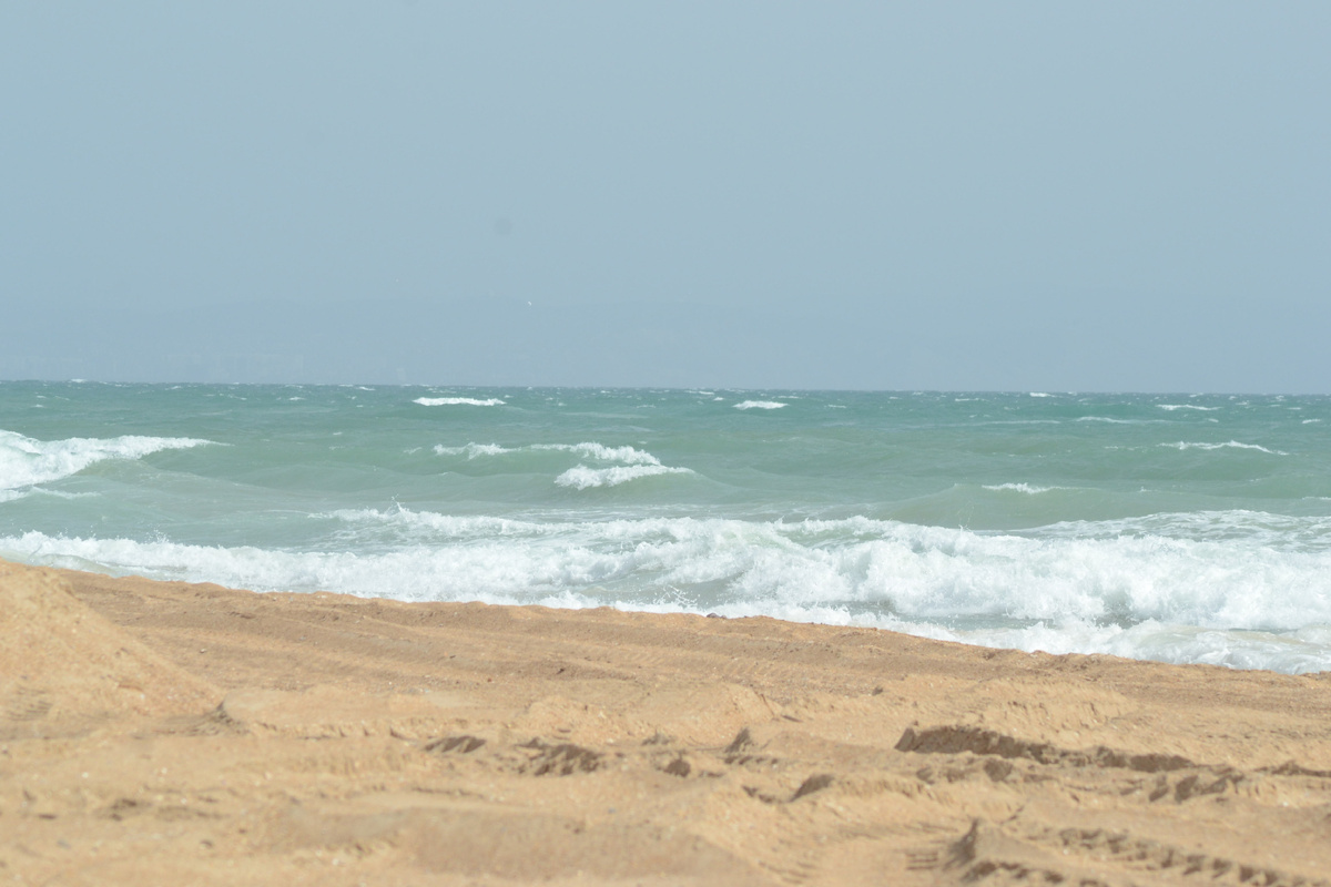 Пляж на Бугазской косе 17.05.2025