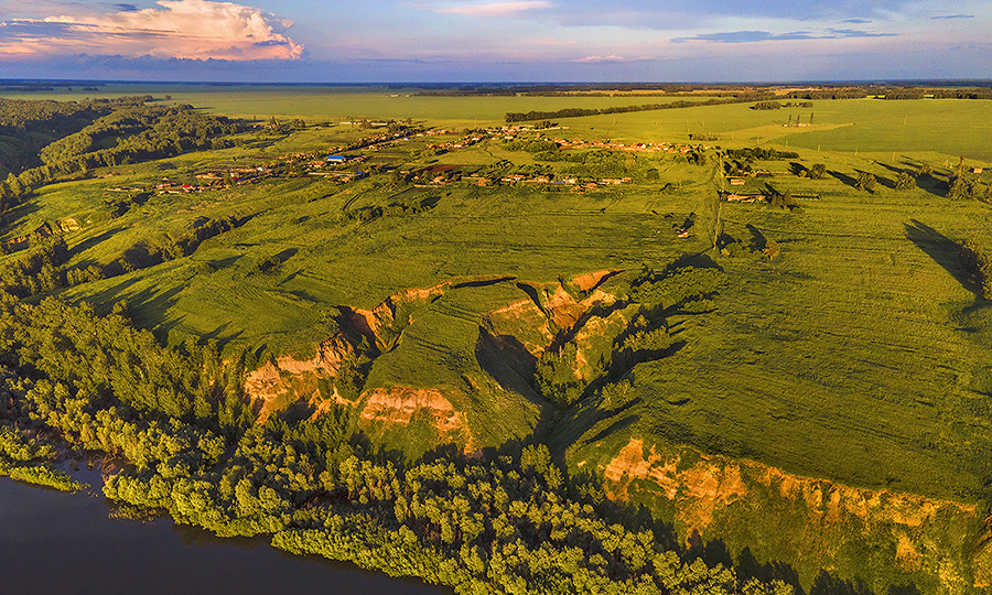Путешествия по сибирским глубинкам. Живописные овраги деревни Исаковка, Омская область