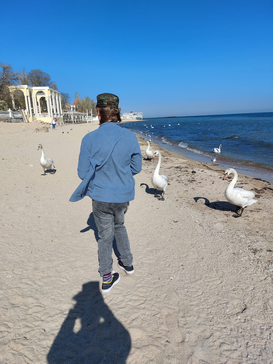 Местный рэкет, и кое-кто их боится)))