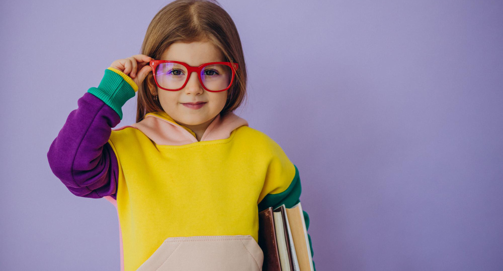 Детское зрение и линзы для контроля миопии: как сохранить здоровье глаз у ребенка