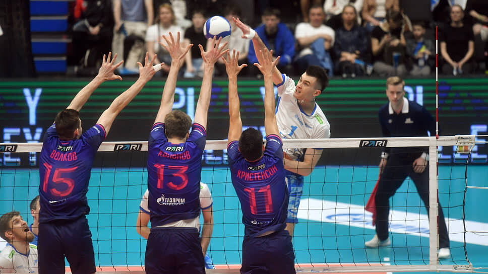 Момент финального матча между командами «Зенит-Казань» и «Зенит» (Санкт-Петербург).📷Фото: Александр Коряков / Коммерсантъ