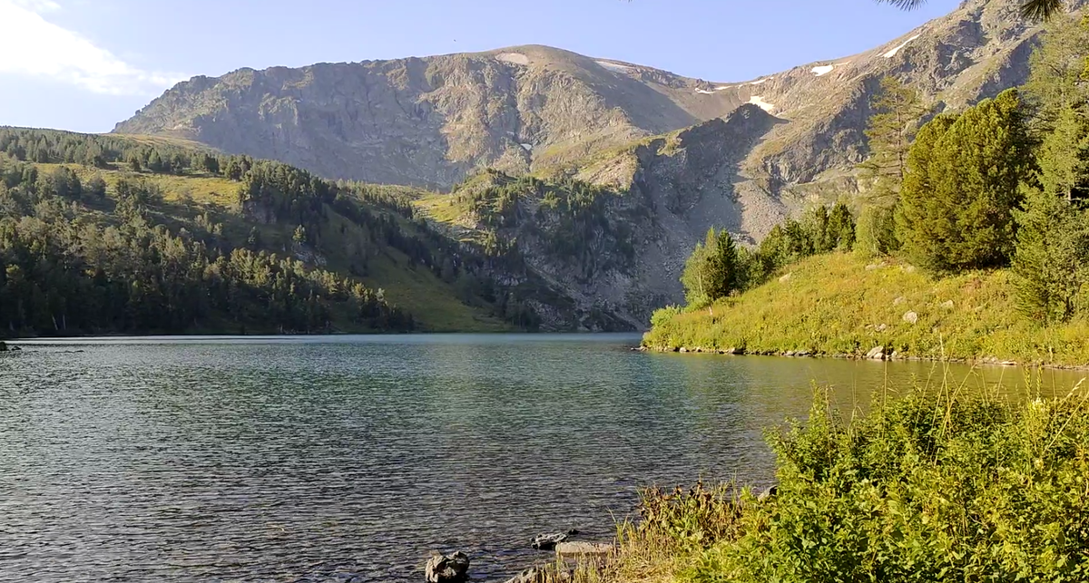 Красная гора и Нижнее Первое озеро