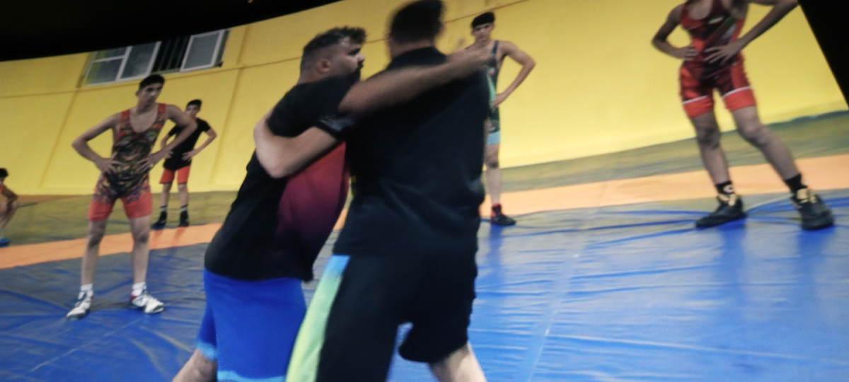 Кадр из фильма "Прием"