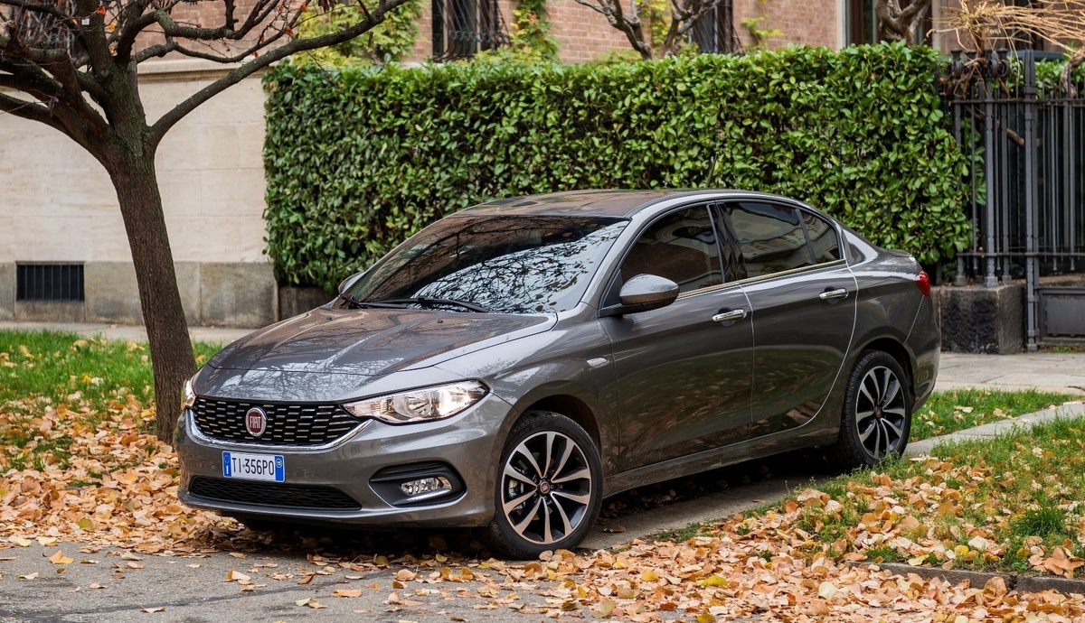 Fiat Tipo II дорестайлинг (2015–2020)