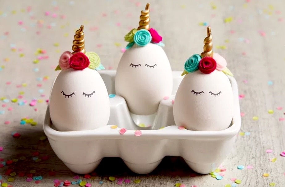 Крашеные яйца.