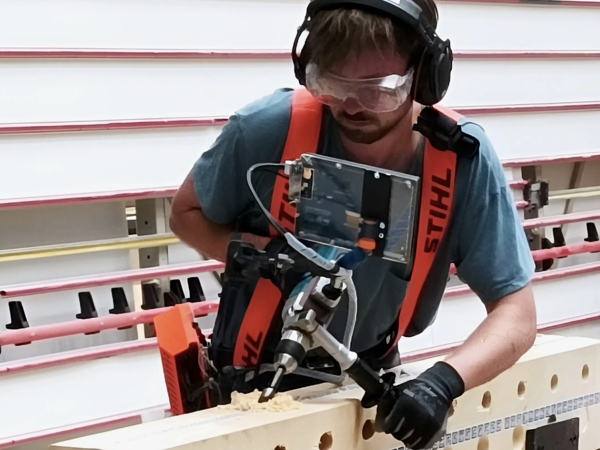    AR-технология Augmented Carpentry упрощает работу плотникам