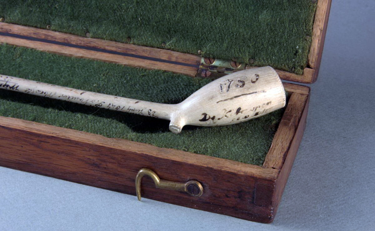 Трубка из глины 1748 года