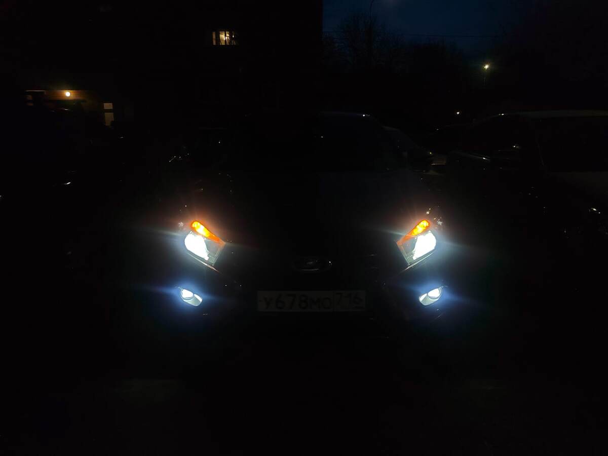 Да полный LED, мне светло. не другим по глазам не бьет проверял.