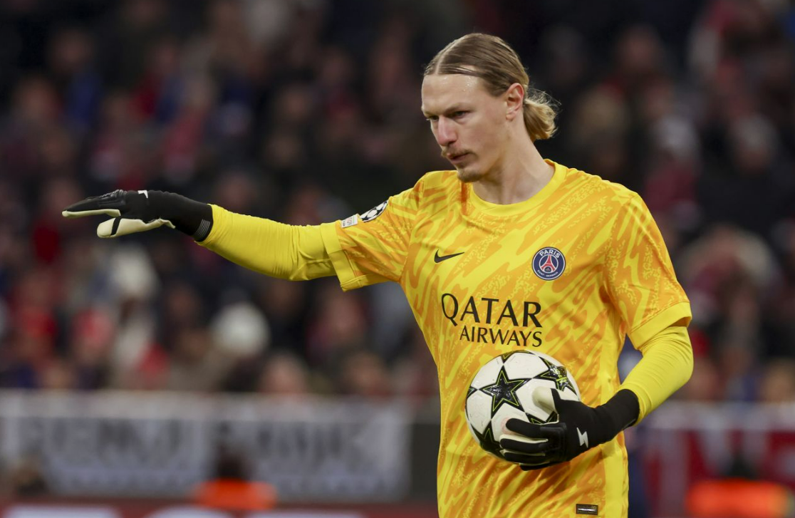 Матвей Сафонов не так уж редко появляется в воротах "ПСЖ". Фото: соцсети