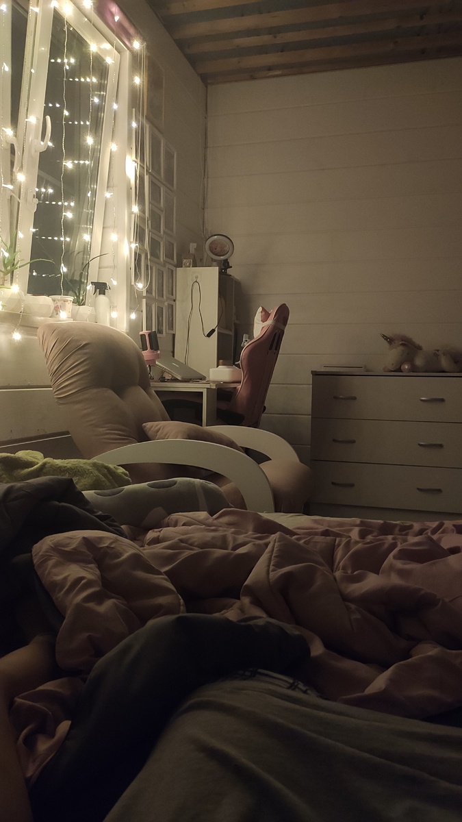 Перестановка в спальне. Спонсор сбывшейся мечты – любимая бабуля с тетей