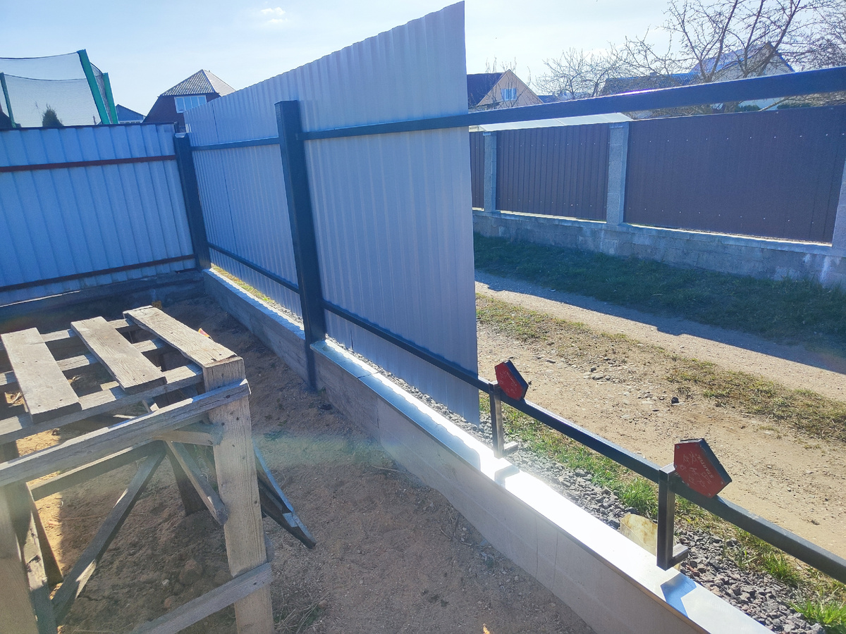 Из фото я думаю понятно как осуществляется монтаж 