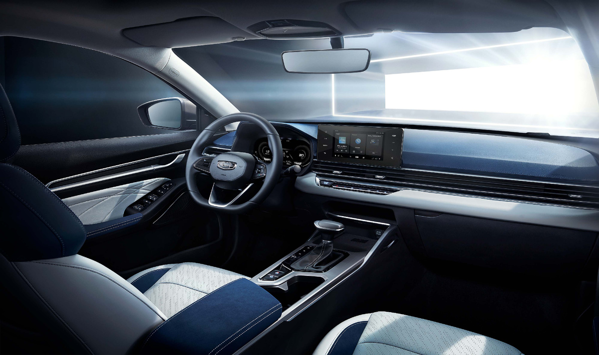 Geely Emgrand II (2021–н.в.) интерьер