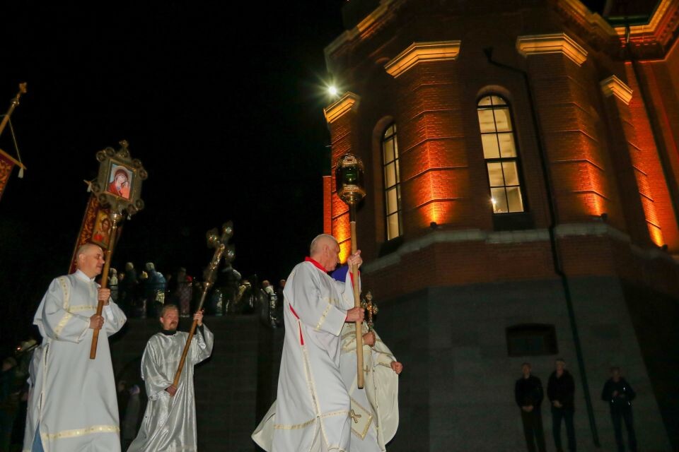    Пасхальное богослужение. Источник: Виталий Барабаш