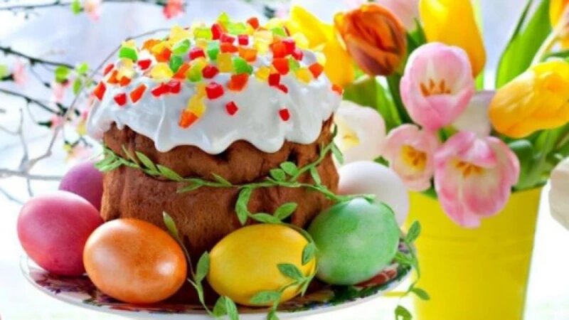     Пасхальный кулич фото из свободных источников.