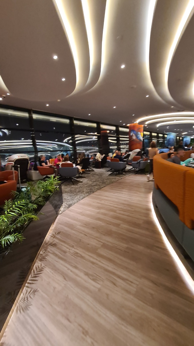 Основной зал 2